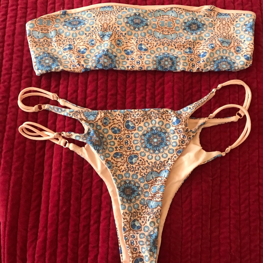 Frankie’s bikinis Moroccan blues joy bikini